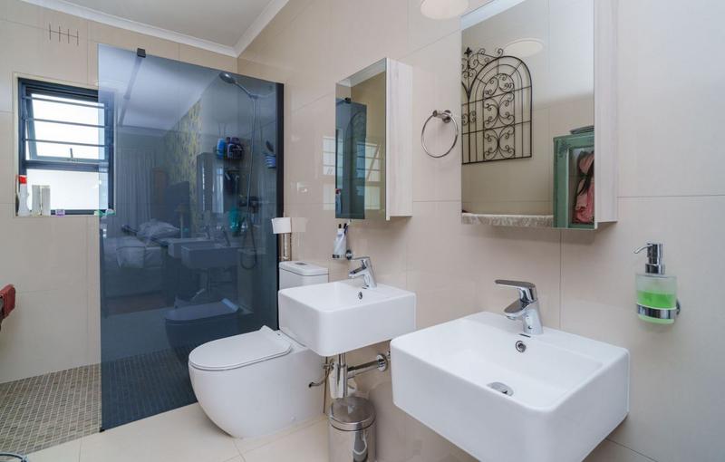 7 Bedroom Property for Sale in Fish Hoek Western Cape